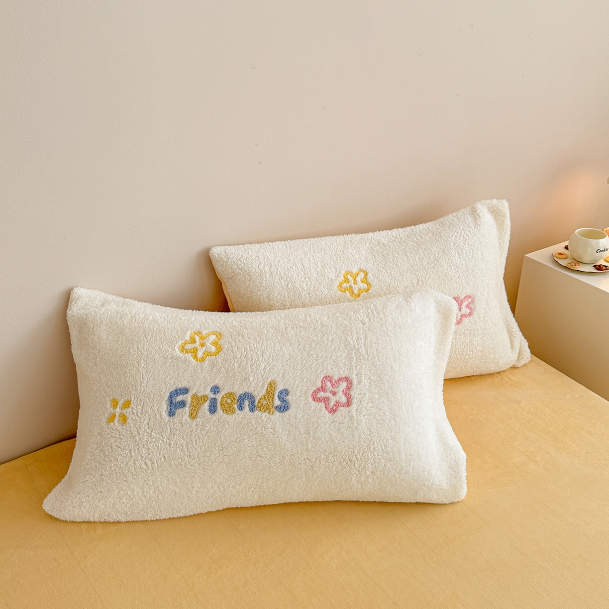 91家纺网 家纺一手货源 找家纺 （总）典曼家纺 2025新款A类羊羔绒刺绣四件套系列