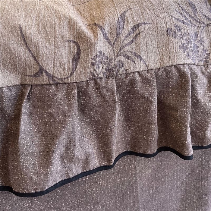 91家纺网 家纺一手货源 找家纺 丝芙妮家居（原乐视家纺） 2025新款A类原麻复合印花花边四件套 风野涧