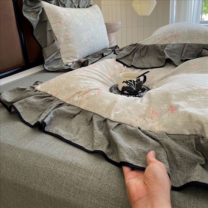 91家纺网 家纺一手货源 找家纺 丝芙妮家居（原乐视家纺） 2025新款A类原麻复合印花花边四件套 岁月留声