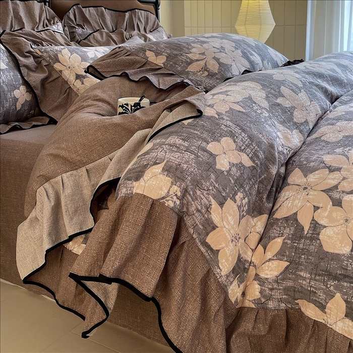 91家纺网 家纺一手货源 找家纺 丝芙妮家居（原乐视家纺） 2025新款A类原麻复合印花花边四件套 漫步花庭