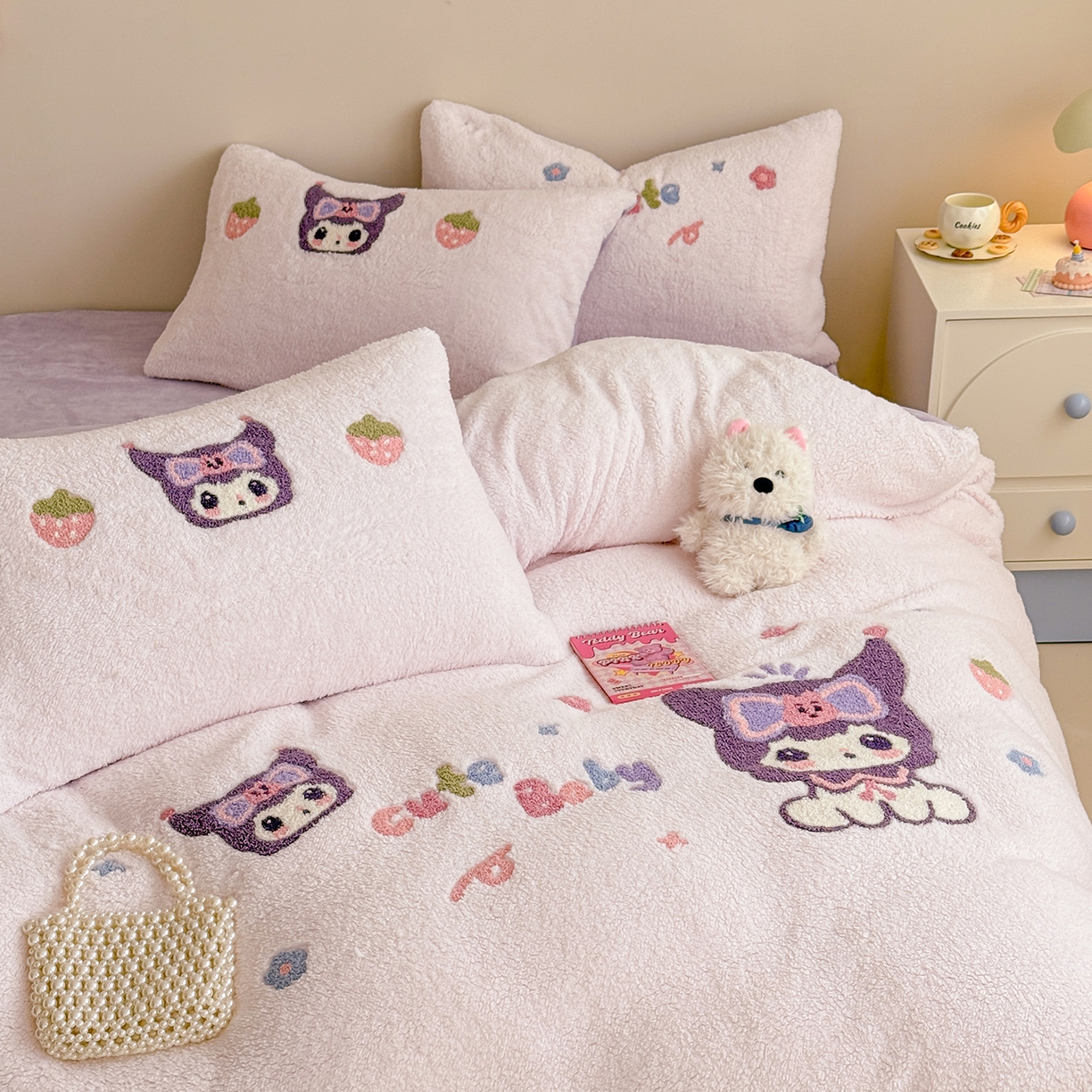 91家纺网 家纺一手货源 找家纺 典曼家纺 2025新款A类羊羔绒刺绣四件套系列 甜心宝贝