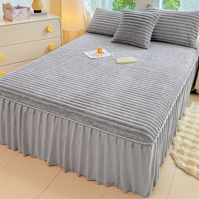 91家纺网 家纺一手货源 找家纺 梦舒羽 2025新款兔毛绒床裙法兰绒床垫保护罩牛奶绒床垫法莱绒床单罩-抽条 兔毛绒抽条-烟雨灰