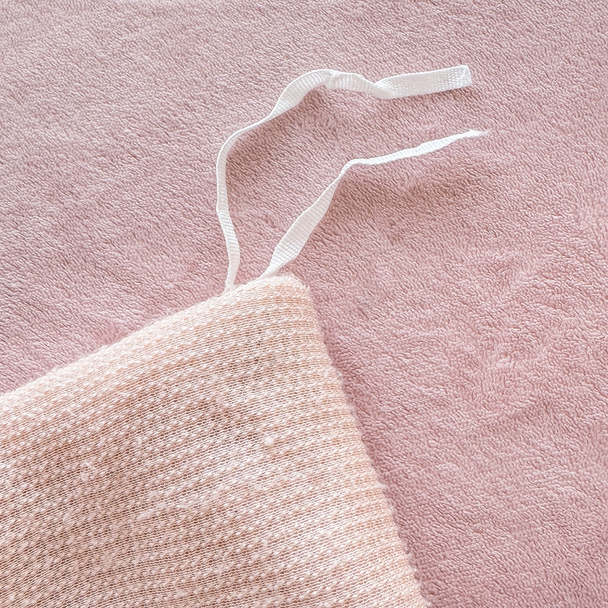 91家纺网 家纺一手货源 找家纺 典曼家纺 2025新款A类羊羔绒刺绣四件套系列 花小兔