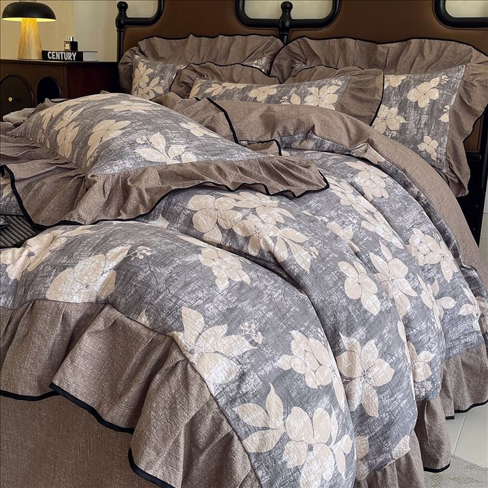 91家纺网 家纺一手货源 找家纺 丝芙妮家居（原乐视家纺） 2025新款A类原麻复合印花花边四件套 漫步花庭