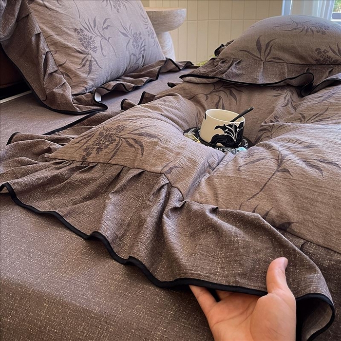 91家纺网 家纺一手货源 找家纺 丝芙妮家居（原乐视家纺） 2025新款A类原麻复合印花花边四件套 风野涧