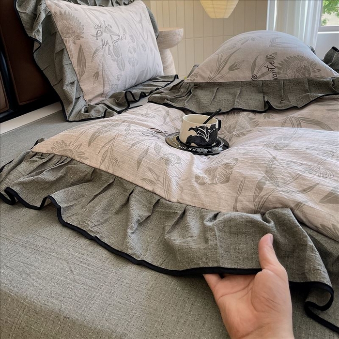 91家纺网 家纺一手货源 找家纺 丝芙妮家居（原乐视家纺） 2025新款A类原麻复合印花花边四件套 叶新泽