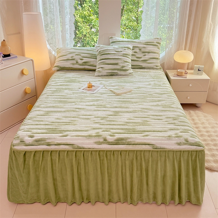 91家纺网 家纺一手货源 找家纺 梦舒羽 2025新款兔毛绒床裙法兰绒床垫保护罩牛奶绒床垫法莱绒床单罩-抽条 兔毛绒抽条-梦幻果绿
