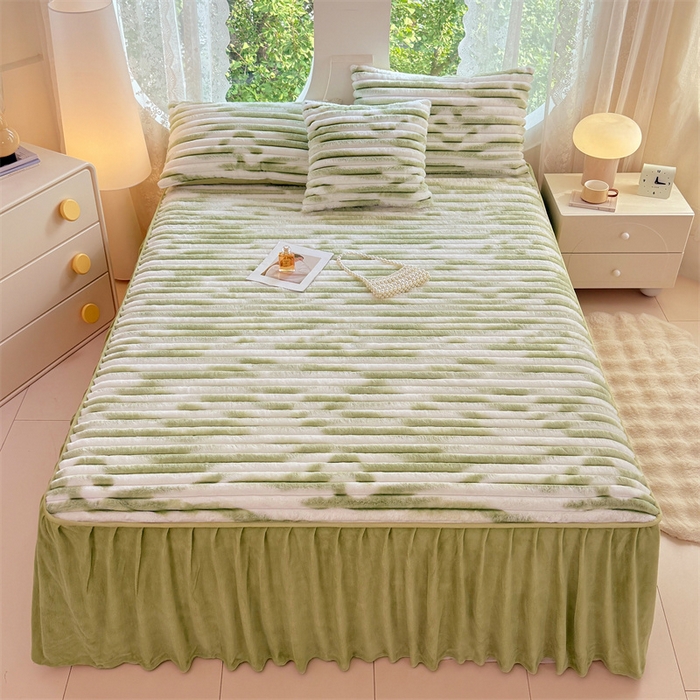 91家纺网 家纺一手货源 找家纺 梦舒羽 2025新款兔毛绒床裙法兰绒床垫保护罩牛奶绒床垫法莱绒床单罩-抽条 兔毛绒抽条-梦幻果绿