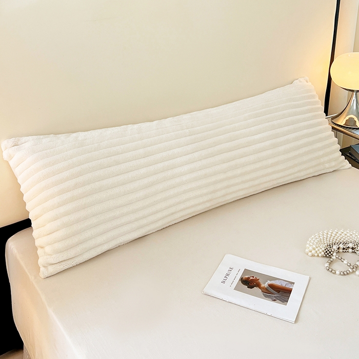 91家纺网 家纺一手货源 找家纺 圣比熊 2025新款法莱绒双人枕套牛奶绒加长法兰绒枕芯套兔毛绒雪花绒枕头套-抽条 法莱绒抽条-晨曦白