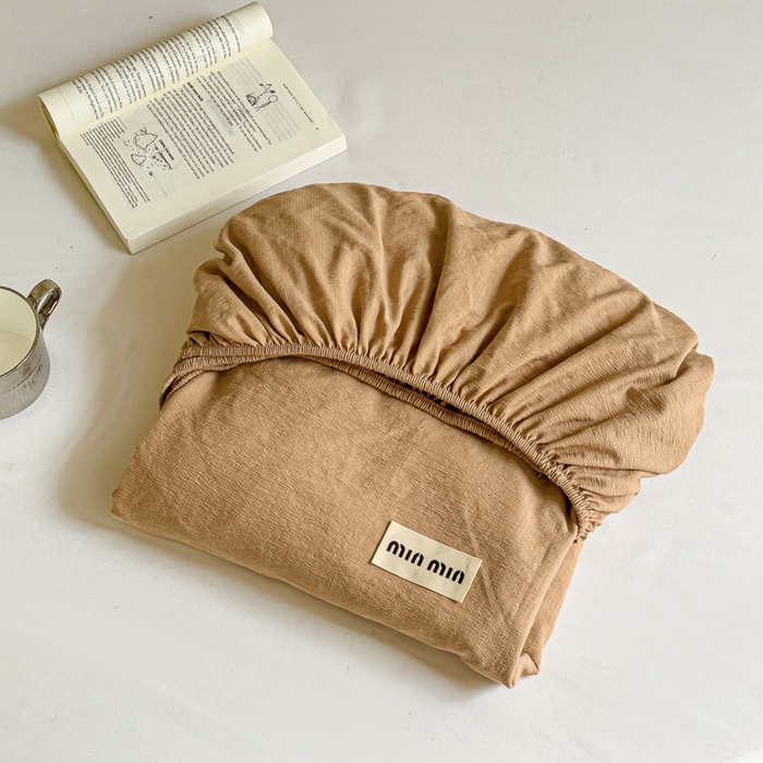 91家纺网 家纺一手货源 找家纺 澜妃 2025新款云感提花双层纱单床笠 床笠单件 黄驼泡泡