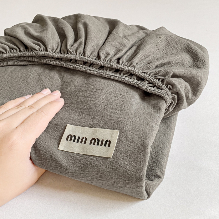 91家纺网 家纺一手货源 找家纺 澜妃 2025新款云感提花双层纱单床笠 床笠单件 灰色泡泡