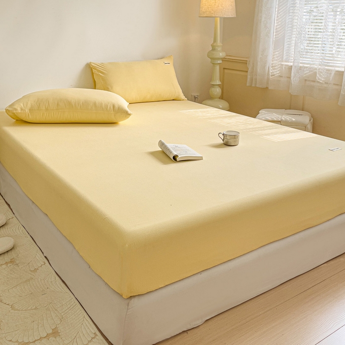 91家纺网 家纺一手货源 找家纺 澜妃 2025新款云感提花双层纱单床笠 床笠单件 米黄泡泡