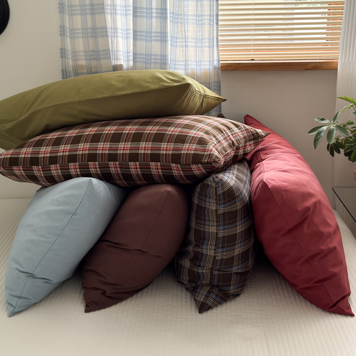 91家纺网 家纺一手货源 找家纺 （总）玖弘家居 2025新款纯色被套格子单混搭四件套