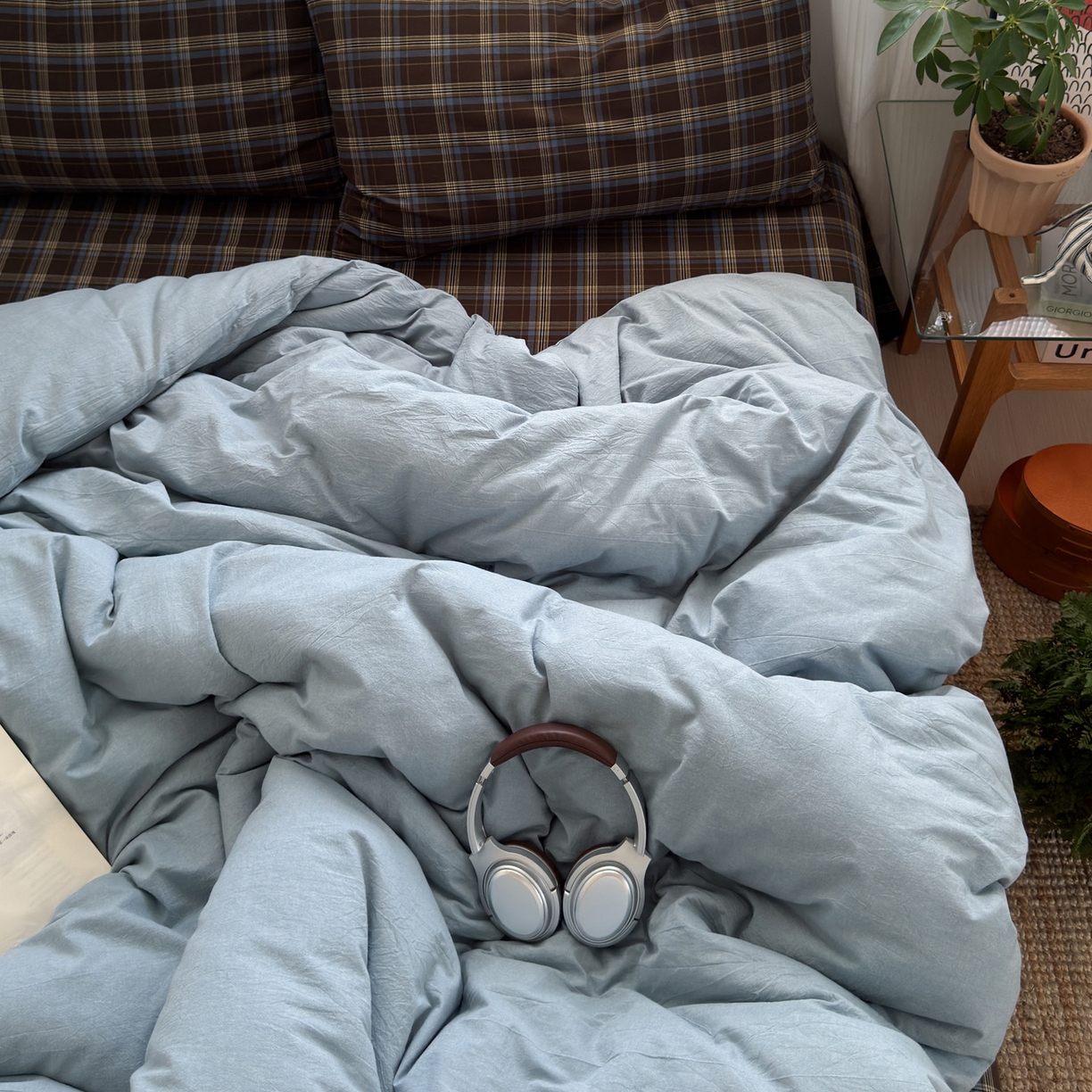 91家纺网 家纺一手货源 找家纺 玖弘家居 2025新款纯色被套格子单混搭四件套 海岸蓝格-浅蓝（枕套格子）