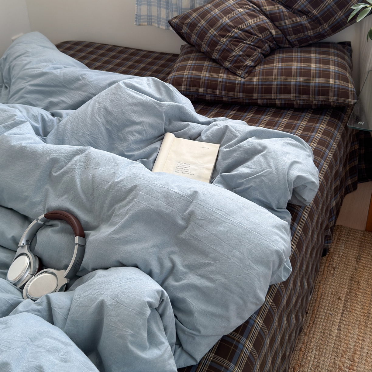 91家纺网 家纺一手货源 找家纺 玖弘家居 2025新款纯色被套格子单混搭四件套 海岸蓝格-浅蓝（枕套格子）