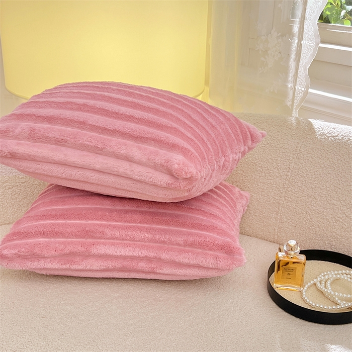 91家纺网 家纺一手货源 找家纺 梦舒羽 2025新款法莱绒抱枕套法兰绒枕套宿舍枕芯套兔毛绒30x50枕头套-抽条 法莱绒抽条-云梦粉