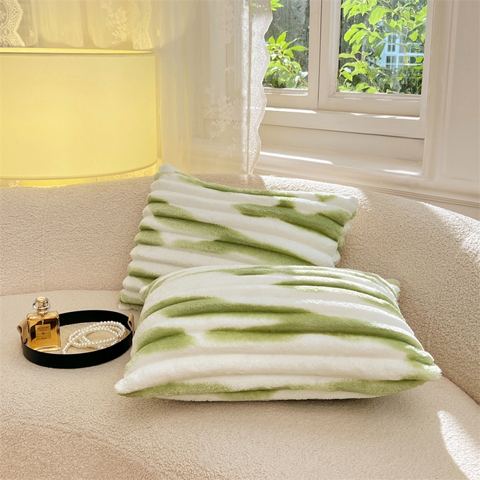 91家纺网 家纺一手货源 找家纺 梦舒羽 2025新款法莱绒抱枕套法兰绒枕套宿舍枕芯套兔毛绒30x50枕头套-抽条 法莱绒抽条-梦幻果绿