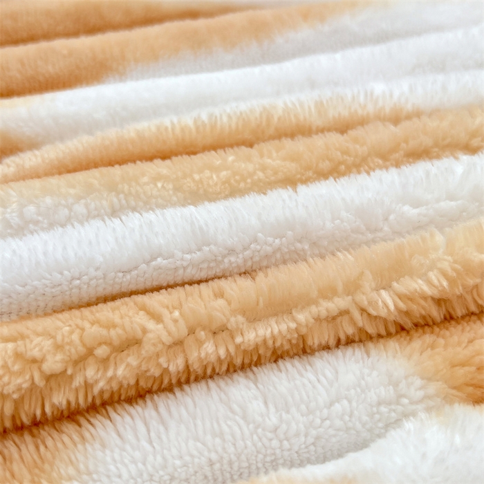 91家纺网 家纺一手货源 找家纺 梦舒羽 2025新款法莱绒抱枕套法兰绒枕套宿舍枕芯套兔毛绒30x50枕头套-抽条 法莱绒抽条-梦幻奶咖