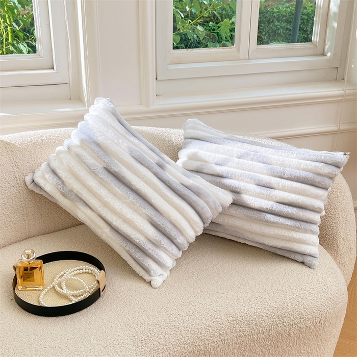 91家纺网 家纺一手货源 找家纺 梦舒羽 2025新款法莱绒抱枕套法兰绒枕套宿舍枕芯套兔毛绒30x50枕头套-抽条 法莱绒抽条-梦幻浅灰