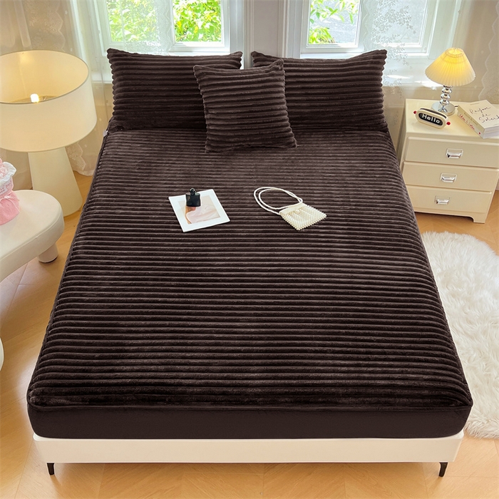 91家纺网 家纺一手货源 找家纺 圣比熊 2025新款法莱绒床笠法兰绒床垫保护套牛奶绒兔毛绒席梦思床垫套-抽条 法莱绒抽条-咖啡色