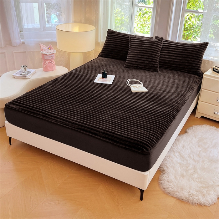 91家纺网 家纺一手货源 找家纺 圣比熊 2025新款法莱绒床笠法兰绒床垫保护套牛奶绒兔毛绒席梦思床垫套-抽条 法莱绒抽条-咖啡色