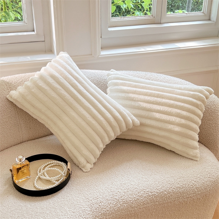 91家纺网 家纺一手货源 找家纺 梦舒羽 2025新款法莱绒抱枕套法兰绒枕套宿舍枕芯套兔毛绒30x50枕头套-抽条 法莱绒抽条-晨曦白