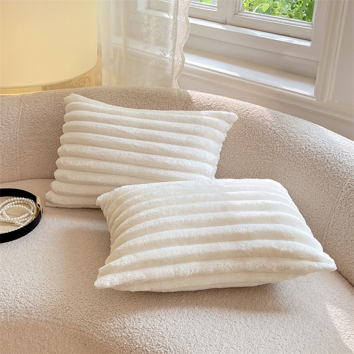 91家纺网 家纺一手货源 找家纺 梦舒羽 2025新款法莱绒抱枕套法兰绒枕套宿舍枕芯套兔毛绒30x50枕头套-抽条 法莱绒抽条-晨曦白