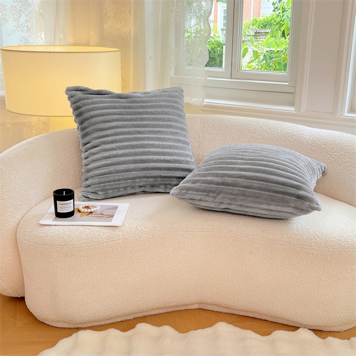 91家纺网 家纺一手货源 找家纺 梦舒羽 2025新款法莱绒抱枕套法兰绒枕套宿舍枕芯套兔毛绒枕头套-抽条 法莱绒抽条-烟雨灰