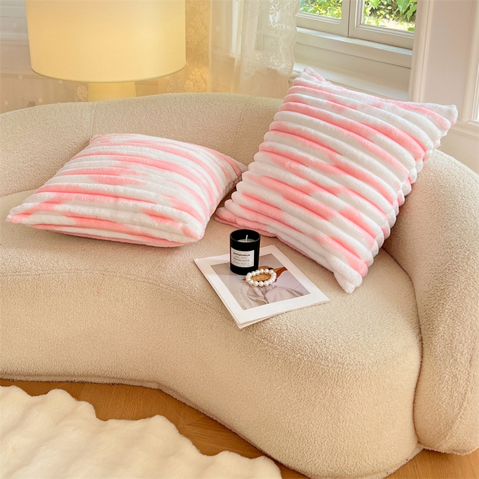 91家纺网 家纺一手货源 找家纺 梦舒羽 2025新款法莱绒抱枕套法兰绒枕套宿舍枕芯套兔毛绒枕头套-抽条 法莱绒抽条-梦幻樱粉