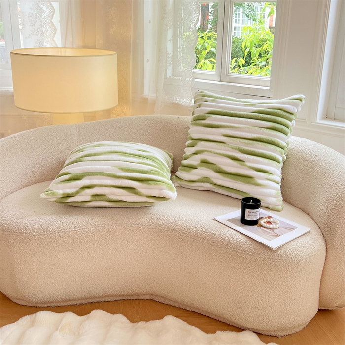 91家纺网 家纺一手货源 找家纺 梦舒羽 2025新款法莱绒抱枕套法兰绒枕套宿舍枕芯套兔毛绒枕头套-抽条 法莱绒抽条-梦幻果绿