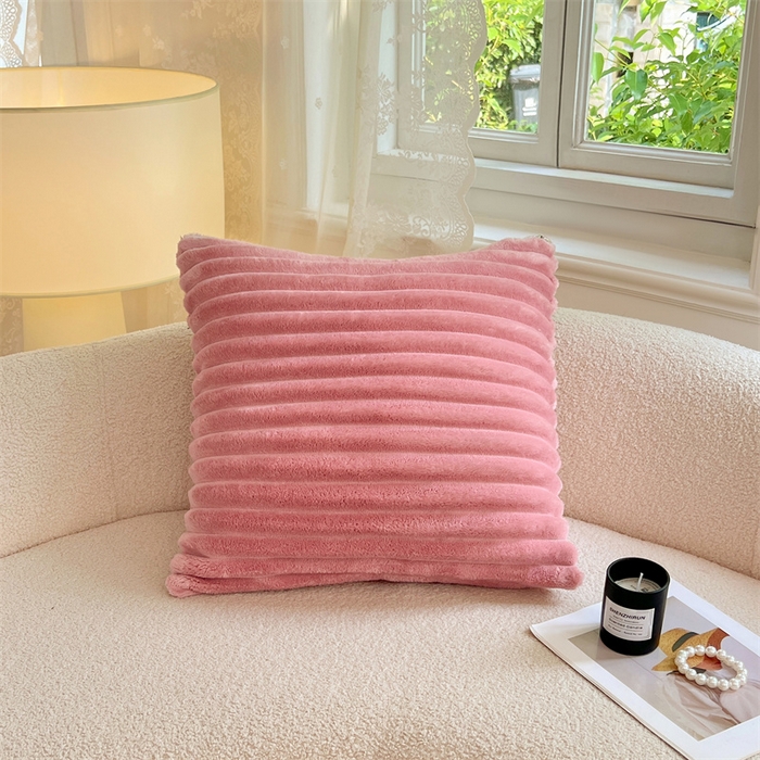 91家纺网 家纺一手货源 找家纺 梦舒羽 2025新款法莱绒抱枕套法兰绒枕套宿舍枕芯套兔毛绒枕头套-抽条 法莱绒抽条-云梦粉