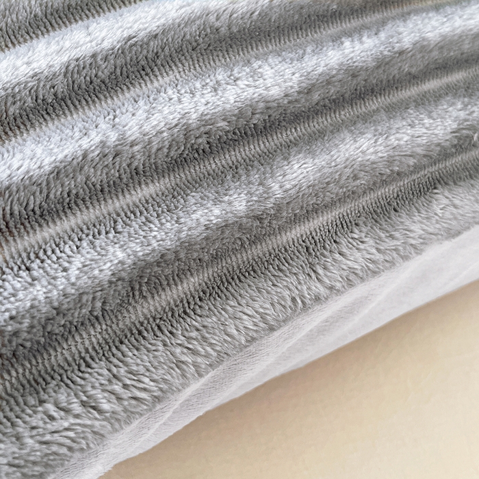 91家纺网 家纺一手货源 找家纺 梦舒羽 2025新款法莱绒双人枕套牛奶绒加长法兰绒枕芯套兔毛绒雪花绒枕头套-抽条 法莱绒抽条-烟雨灰