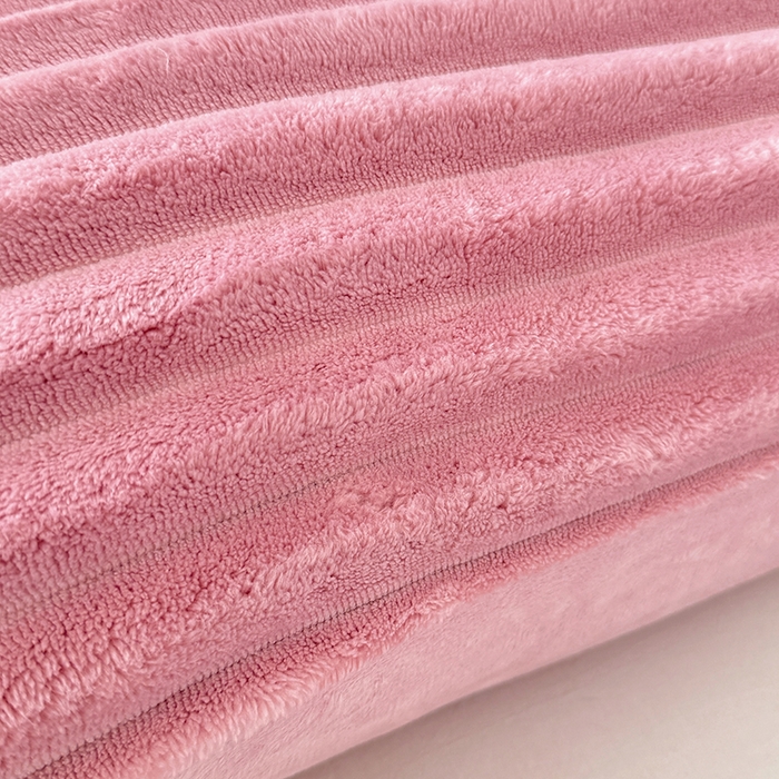 91家纺网 家纺一手货源 找家纺 梦舒羽 2025新款法莱绒双人枕套牛奶绒加长法兰绒枕芯套兔毛绒雪花绒枕头套-抽条 法莱绒抽条-云梦粉