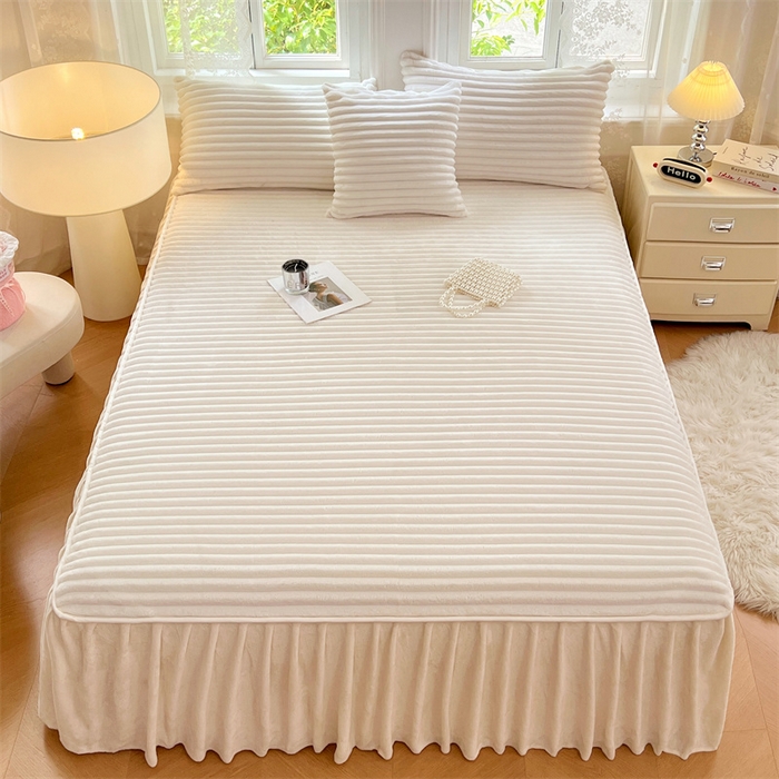 91家纺网 家纺一手货源 找家纺 圣比熊 2025新款法莱绒床裙法兰绒床垫保护罩牛奶绒兔毛绒床垫床单罩-抽条 法莱绒抽条-晨曦白