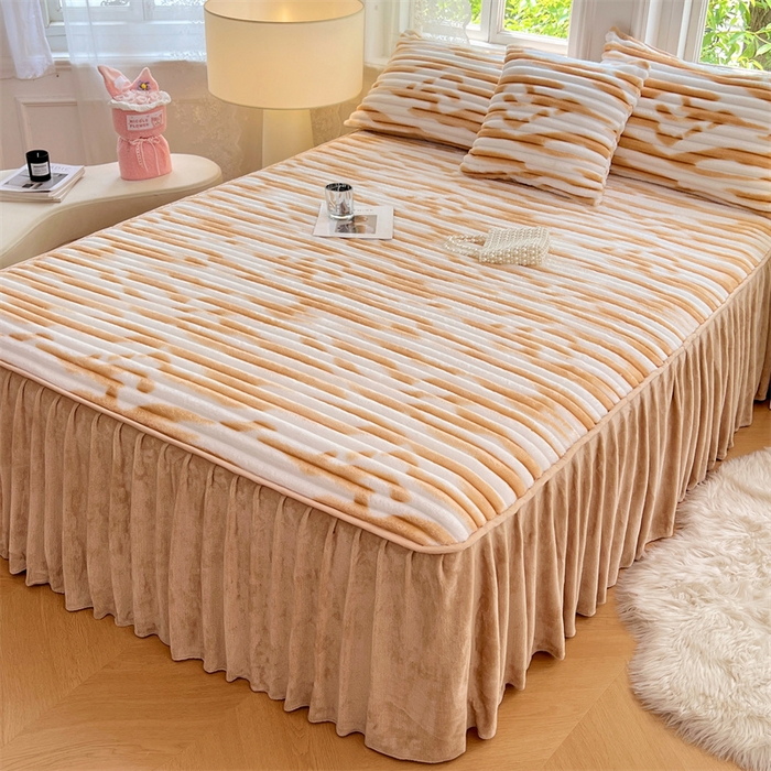 91家纺网 家纺一手货源 找家纺 圣比熊 2025新款法莱绒床裙法兰绒床垫保护罩牛奶绒兔毛绒床垫床单罩-抽条 法莱绒抽条-梦幻奶咖