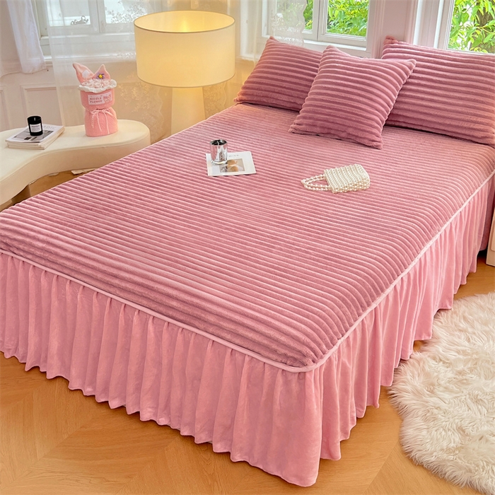 91家纺网 家纺一手货源 找家纺 圣比熊 2025新款法莱绒床裙法兰绒床垫保护罩牛奶绒兔毛绒床垫床单罩-抽条 法莱绒抽条-云梦粉