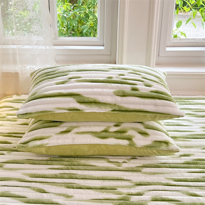 91家纺网 家纺一手货源 找家纺 梦舒羽 2025新款法莱绒床笠法兰绒床垫保护套牛奶绒兔毛绒席梦思床垫套-抽条 法莱绒抽条-梦幻果绿