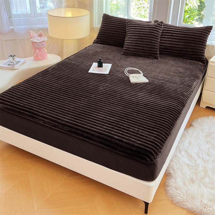 91家纺网 家纺一手货源 找家纺 梦舒羽 2025新款法莱绒床笠法兰绒床垫保护套牛奶绒兔毛绒席梦思床垫套-抽条 法莱绒抽条-咖啡色