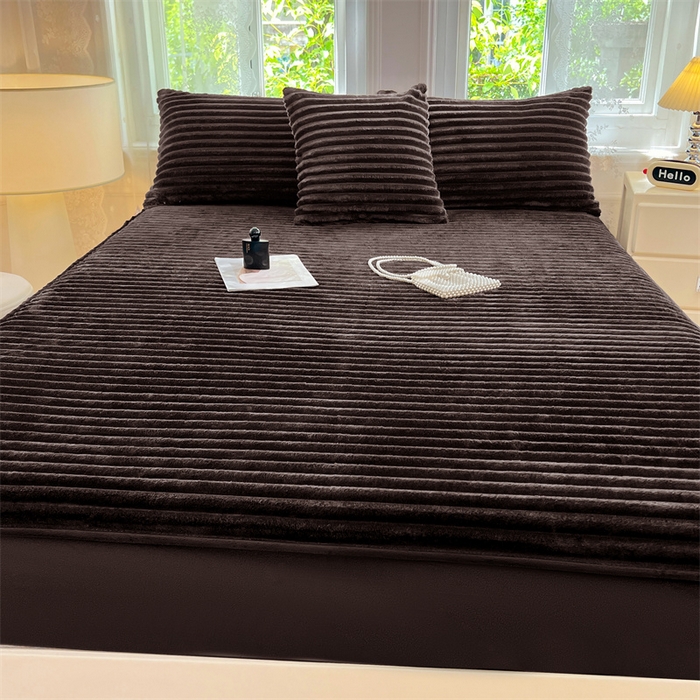 91家纺网 家纺一手货源 找家纺 梦舒羽 2025新款法莱绒床笠法兰绒床垫保护套牛奶绒兔毛绒席梦思床垫套-抽条 法莱绒抽条-咖啡色