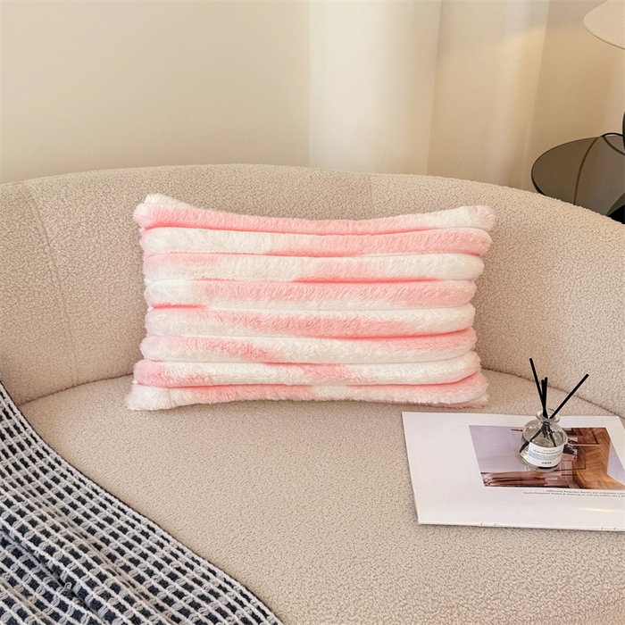 91家纺网 家纺一手货源 找家纺 圣比熊 2025新款兔毛绒抱枕套法兰绒枕套宿舍枕芯套法莱绒30x50枕头套-抽条 兔毛绒抽条-梦幻樱粉