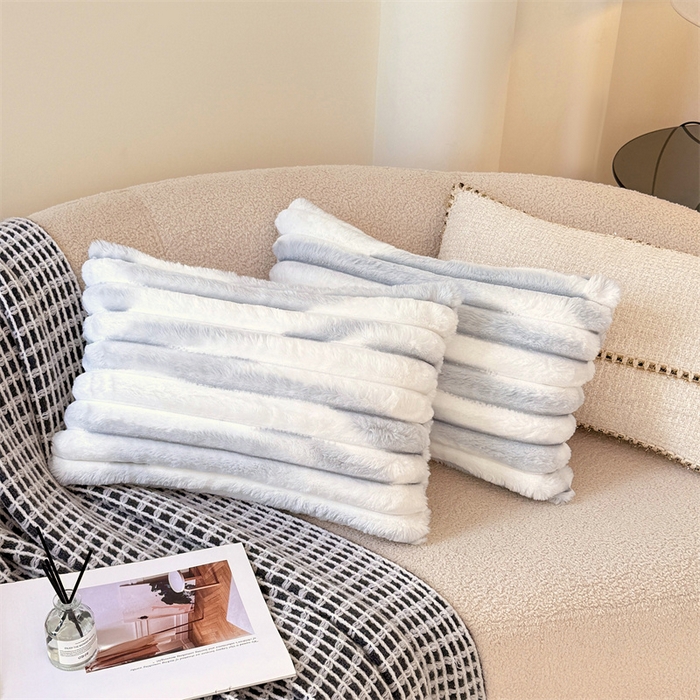 91家纺网 家纺一手货源 找家纺 圣比熊 2025新款兔毛绒抱枕套法兰绒枕套宿舍枕芯套法莱绒30x50枕头套-抽条 兔毛绒抽条-梦幻浅灰