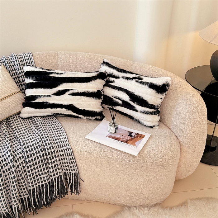 圣比熊 2025新款兔毛绒抱枕套法兰绒枕套宿舍枕芯套法莱绒30x50枕头套-抽条 兔毛绒抽条-梦幻墨白