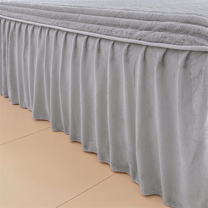 91家纺网 家纺一手货源 找家纺 圣比熊 2025新款兔毛绒床裙法兰绒床垫保护罩牛奶绒床垫法莱绒床单罩-抽条 兔毛绒抽条-烟雨灰