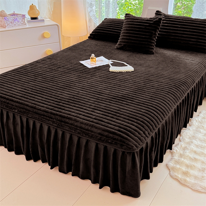 91家纺网 家纺一手货源 找家纺 圣比熊 2025新款兔毛绒床裙法兰绒床垫保护罩牛奶绒床垫法莱绒床单罩-抽条 兔毛绒抽条-咖啡色