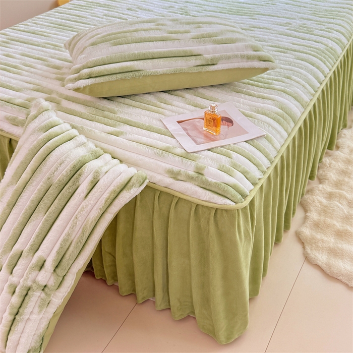 91家纺网 家纺一手货源 找家纺 圣比熊 2025新款兔毛绒床裙法兰绒床垫保护罩牛奶绒床垫法莱绒床单罩-抽条 兔毛绒抽条-梦幻果绿
