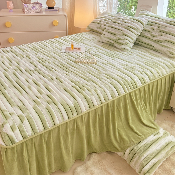 91家纺网 家纺一手货源 找家纺 圣比熊 2025新款兔毛绒床裙法兰绒床垫保护罩牛奶绒床垫法莱绒床单罩-抽条 兔毛绒抽条-梦幻果绿