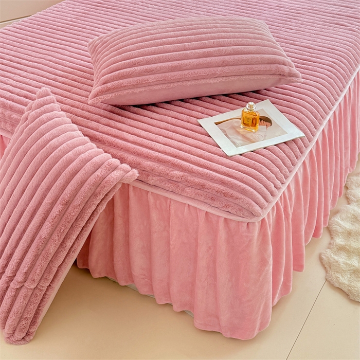 91家纺网 家纺一手货源 找家纺 圣比熊 2025新款兔毛绒床裙法兰绒床垫保护罩牛奶绒床垫法莱绒床单罩-抽条 兔毛绒抽条-云梦粉