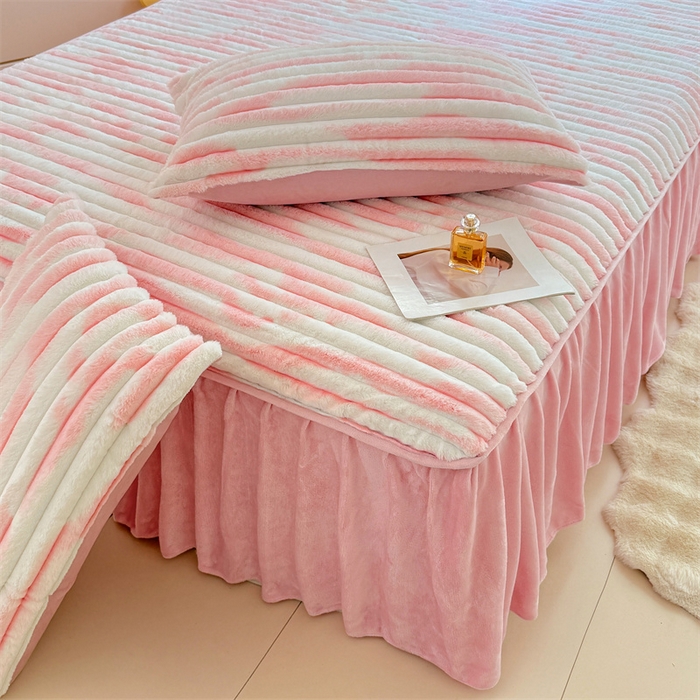 91家纺网 家纺一手货源 找家纺 圣比熊 2025新款兔毛绒床裙法兰绒床垫保护罩牛奶绒床垫法莱绒床单罩-抽条 兔毛绒抽条-梦幻樱粉