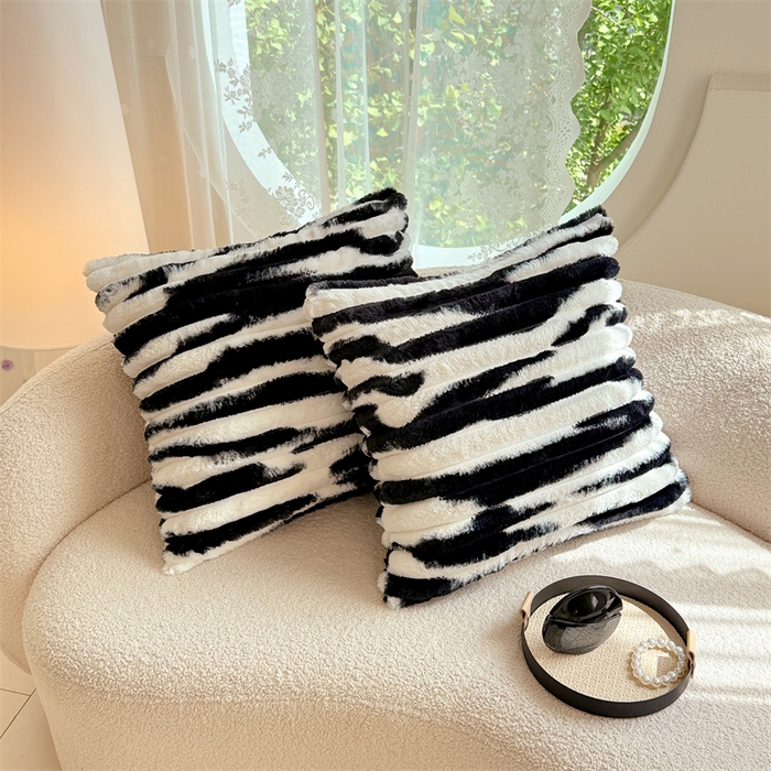 圣比熊 2025新款兔毛绒抱枕套法兰绒枕套宿舍枕芯套法莱绒枕头套-抽条 兔毛绒抽条-梦幻墨白