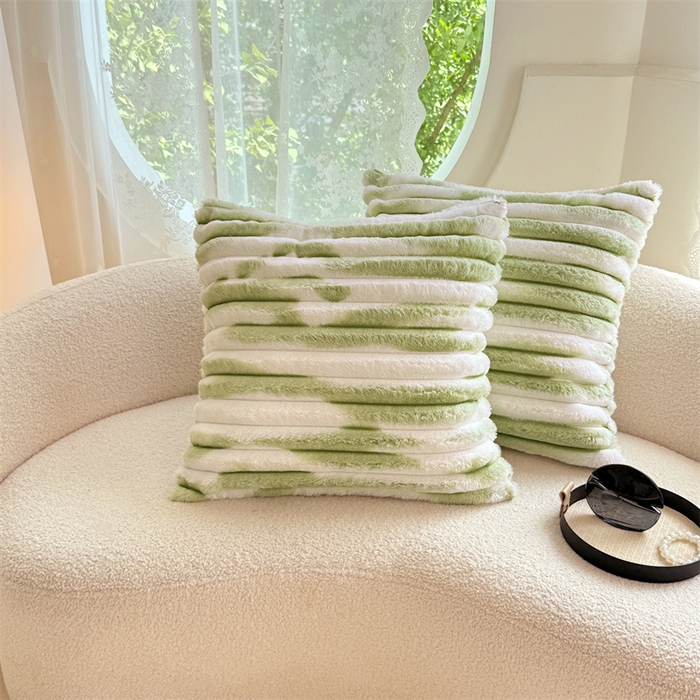 91家纺网 家纺一手货源 找家纺 圣比熊 2025新款兔毛绒抱枕套法兰绒枕套宿舍枕芯套法莱绒枕头套-抽条 兔毛绒抽条-梦幻果绿